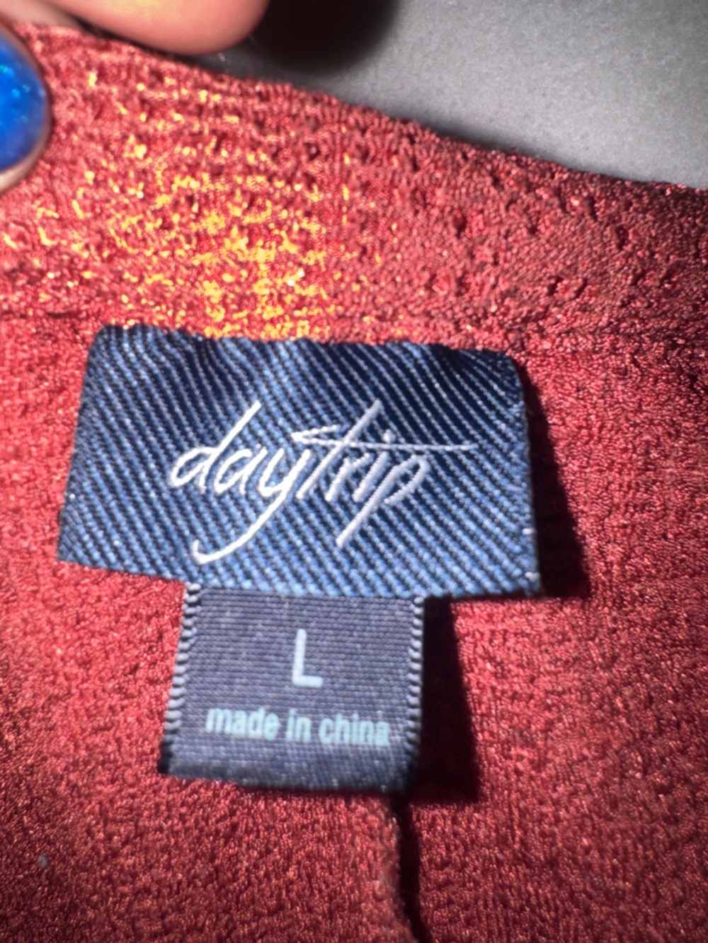 Daytrip Rust V-Neck Textured Ruched Women’s Top - Picture 3 of 5